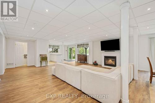 568 Mallard Circle, Selwyn, ON - Indoor With Fireplace