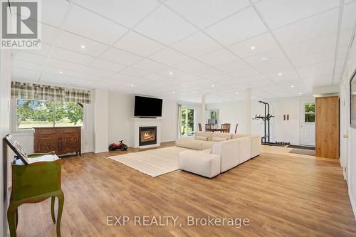 568 Mallard Circle, Selwyn, ON - Indoor Photo Showing Other Room With Fireplace