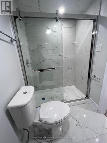 40 Cotswold Court, Halton Hills, ON - Indoor Photo Showing Bathroom