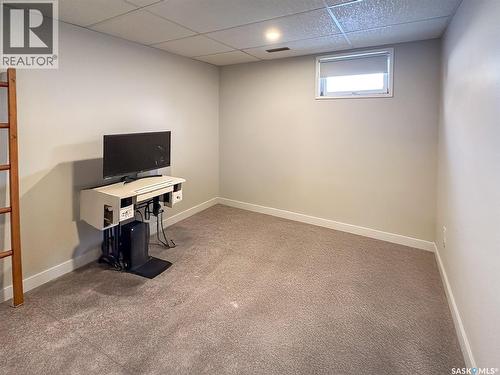 551 1St Street E, Lafleche, SK - Indoor Photo Showing Basement