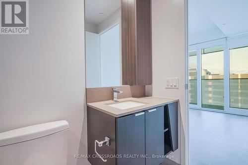 1804 - 3883 Quartz Road, Mississauga, ON - Indoor Photo Showing Bathroom