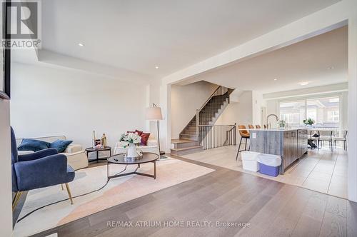 9076 Woodbine Ave, Markham, ON - Indoor