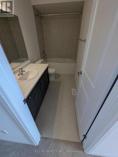 127 Manuel Street, Stratford, ON - Indoor Photo Showing Bathroom
