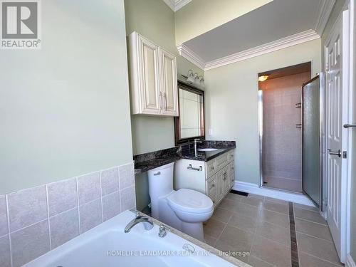 1268 Jezero Crescent, Oakville, ON - Indoor Photo Showing Bathroom