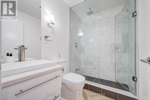 506 - 399 Spring Garden Avenue, Toronto, ON - Indoor Photo Showing Bathroom