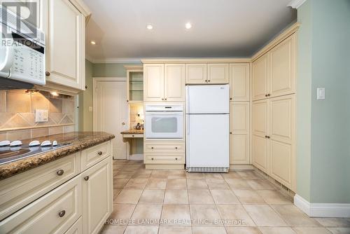 241 Forest Hill Road, Toronto, ON - Indoor Photo Showing Kitchen