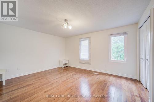 46 Wintermute Boulevard, Toronto, ON - Indoor Photo Showing Other Room