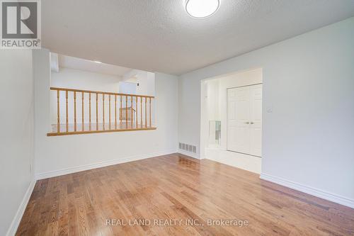 46 Wintermute Boulevard, Toronto, ON - Indoor Photo Showing Other Room