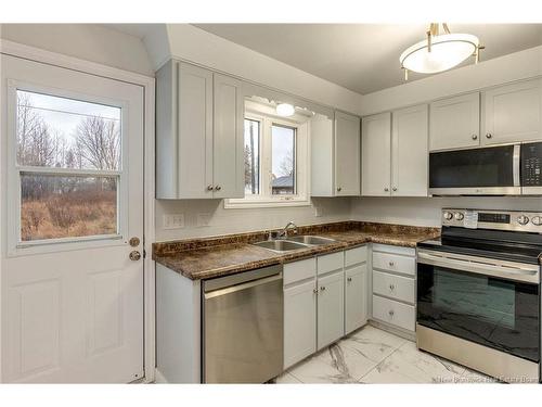 31-33 Kelly Rd, Moncton, NB 