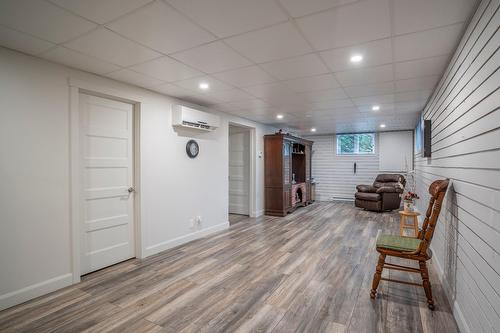 Salle familiale - 208 42E Avenue, Beauceville, QC - Indoor