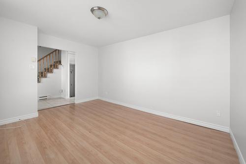 Salon - 4740 Rue Anthime, Montréal (Pierrefonds-Roxboro), QC - Indoor Photo Showing Other Room