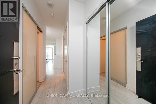 932 - 525 Adelaide Street W, Toronto, ON - Indoor Photo Showing Other Room