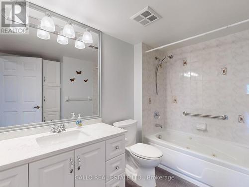 627 - 138 Bonis Avenue, Toronto, ON - Indoor Photo Showing Bathroom