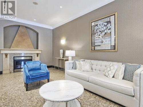 627 - 138 Bonis Avenue, Toronto, ON - Indoor Photo Showing Living Room