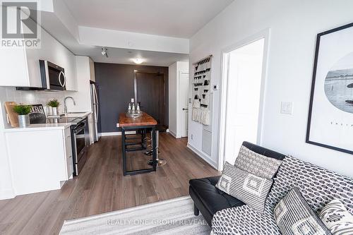 913 - 2799 Kingston Road, Toronto, ON - Indoor