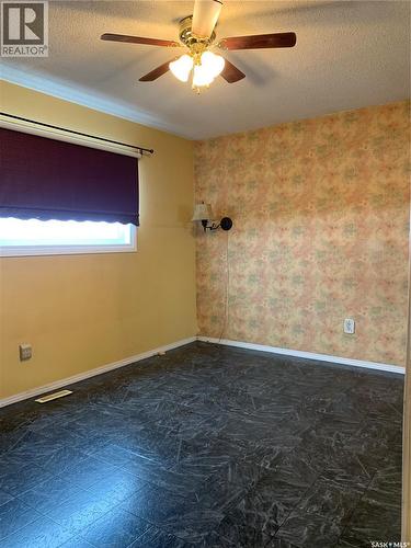 129 Dianne Street, Balcarres, SK - Indoor Photo Showing Other Room