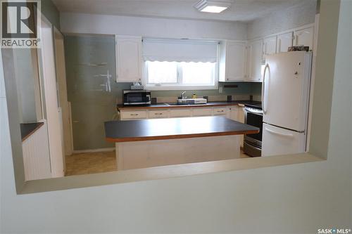 129 Dianne Street, Balcarres, SK - Indoor Photo Showing Kitchen