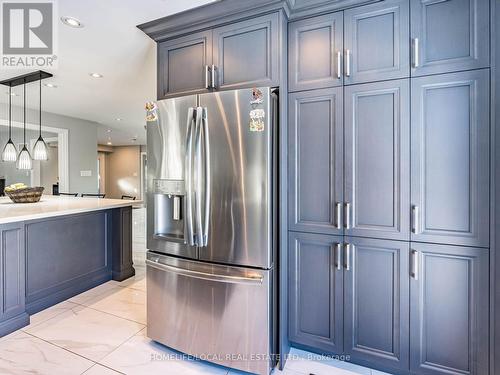 1958 Innisfil Heights Crescent, Innisfil, ON - Indoor Photo Showing Kitchen
