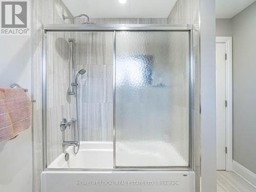 1958 Innisfil Heights Crescent, Innisfil, ON - Indoor Photo Showing Bathroom