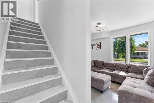 249 Wallace Avenue S, Welland, ON - Indoor Photo Showing Other Room