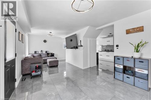 249 Wallace Avenue S, Welland, ON - Indoor