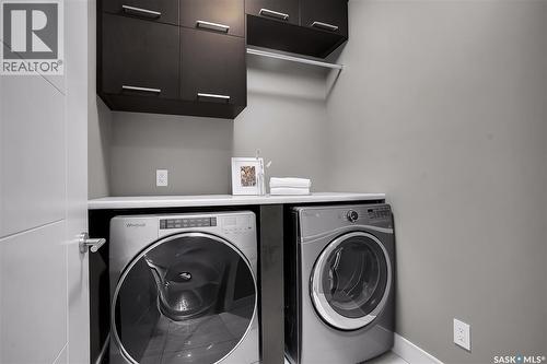 137 Gillies Bay, Saskatoon, SK - Indoor Photo Showing Laundry Room