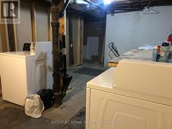 Shared coins laundry room - 