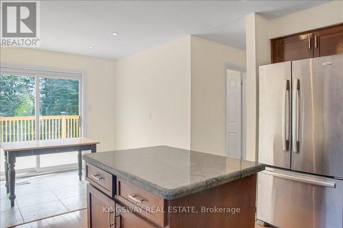 (Upper) - 26 Cynthia Crescent, Richmond Hill, ON - Indoor Photo Showing Kitchen