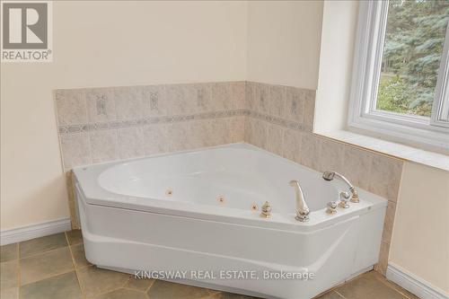 (Upper) - 26 Cynthia Crescent, Richmond Hill, ON - Indoor Photo Showing Bathroom