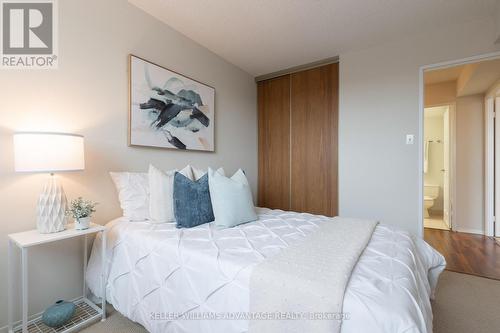 1005 - 75 Wynford Heights Crescent, Toronto, ON - Indoor Photo Showing Bedroom