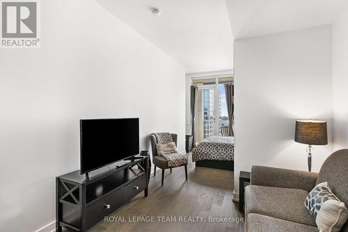 2103 - 199 Slater Street, Ottawa, ON - Indoor