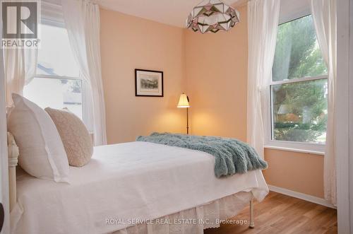 87 Hope Street N, Port Hope, ON - Indoor Photo Showing Bedroom