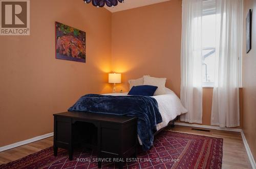 87 Hope Street N, Port Hope, ON - Indoor Photo Showing Bedroom