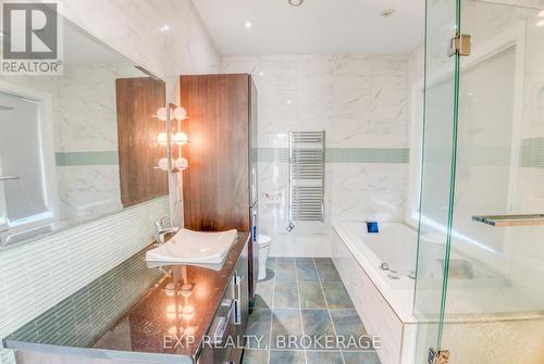 6 Oliver Road, Addington Highlands (Addington Highlands), ON - Indoor Photo Showing Bathroom