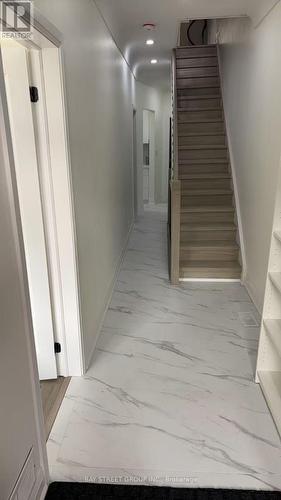 11.5 Lippincott Street, Toronto, ON - Indoor Photo Showing Other Room