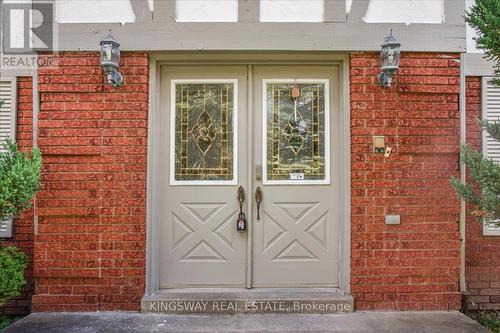 26 Cynthia Crescent, Richmond Hill, ON - Outdoor With Exterior