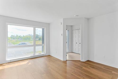 Salon - 57 Rue Des Pêcheurs, Saint-Louis-De-Gonzague, QC - Indoor Photo Showing Other Room