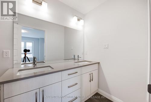 92 - 1820 Canvas Way, London North (North B), ON 