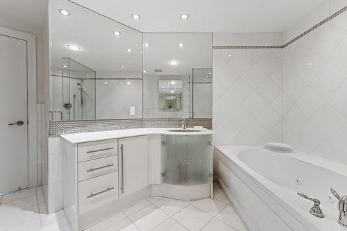 Salle de bains - 503-2380 Av. Pierre-Dupuy, Montréal (Ville-Marie), QC - Indoor Photo Showing Bathroom