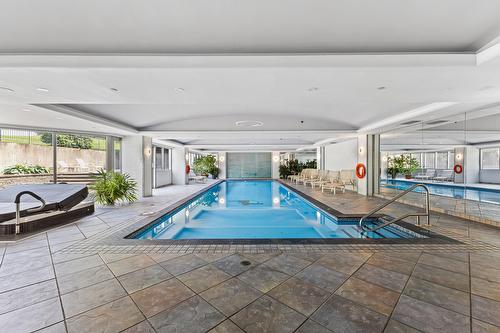 Piscine - 503-2380 Av. Pierre-Dupuy, Montréal (Ville-Marie), QC - Indoor Photo Showing Other Room With In Ground Pool