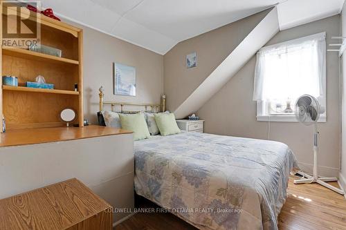 1373 Flower Station Road, Lanark Highlands, ON - Indoor Photo Showing Bedroom