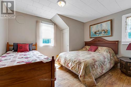 1373 Flower Station Road, Lanark Highlands, ON - Indoor Photo Showing Bedroom