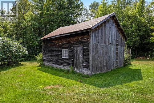 1373 Flower Station Road, Lanark Highlands, ON - Outdoor