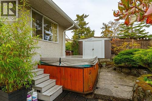 3837 Wilkinson Rd, Saanich, BC - Outdoor With Deck Patio Veranda With Exterior