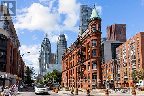 910 - 60 Colborne Street, Toronto, ON - Outdoor With Facade