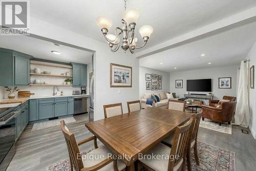 690 Rosedale Avenue, Sarnia, ON - Indoor Photo Showing Dining Room