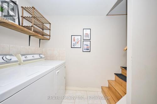 16 Jones Lane, Welland (Lincoln/Crowland), ON - Indoor Photo Showing Laundry Room