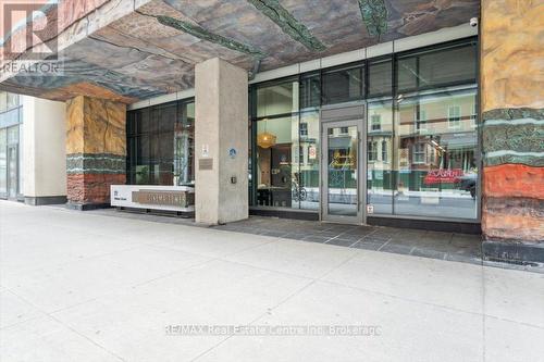 4005 - 21 Widmer Street, Toronto (Waterfront Communities), ON - Outdoor