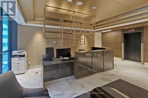 703 - 327 King Street W, Toronto, ON - Indoor