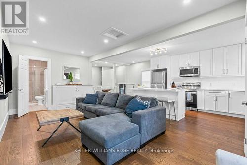 18 PARK ROW N  Hamilton, ON L8H 4E4